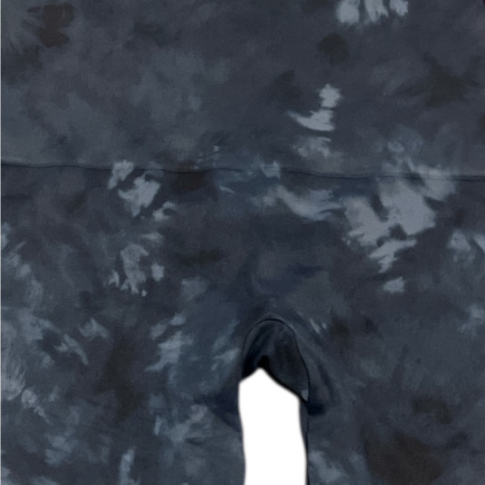New SPANX Look at Me Now Seamless 3X 26-28 Deep Blue Tie-Dye Legging - Picture 2 of 6